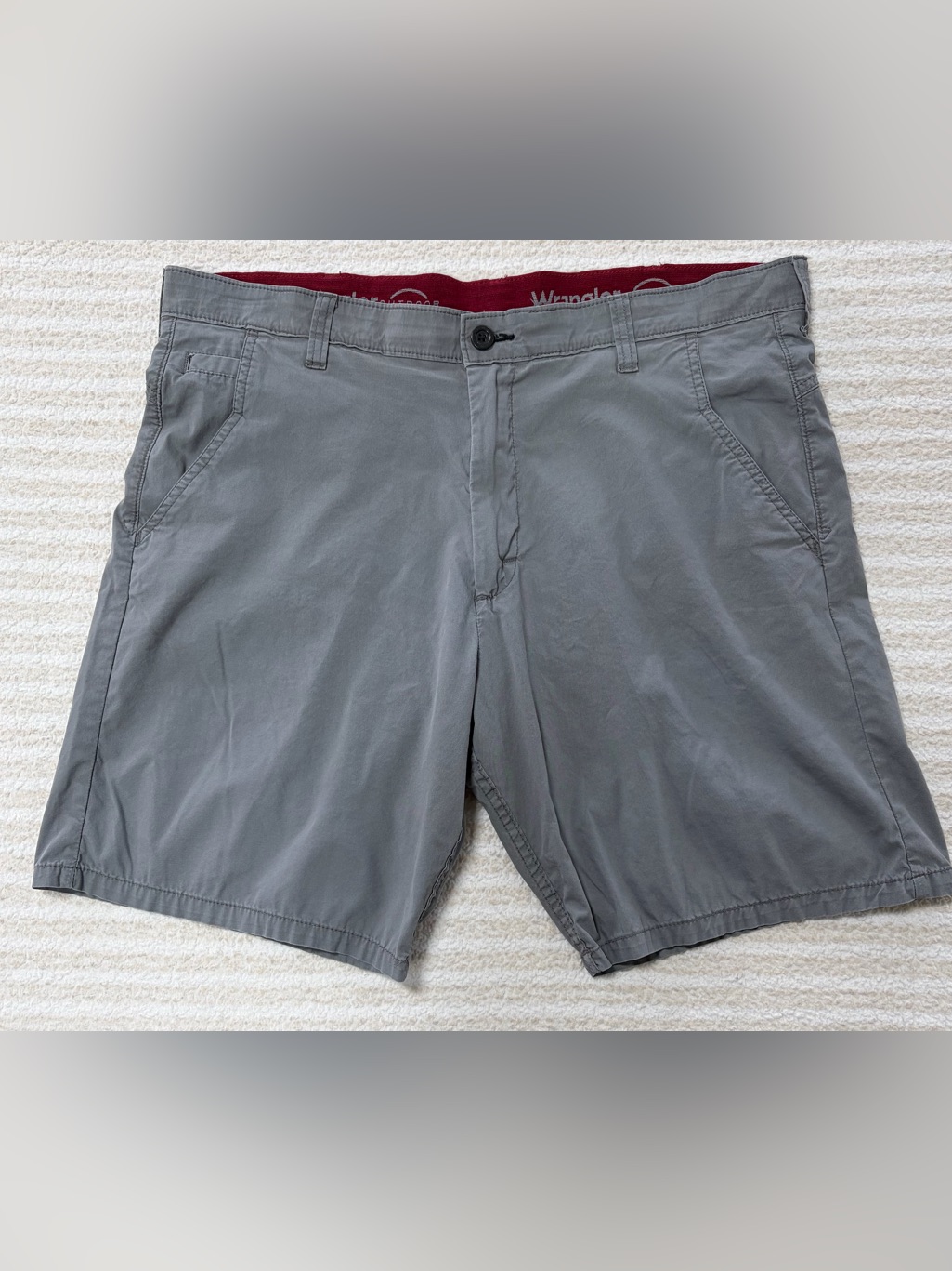 Wrangler Men's Charcoal Flat-Front Shorts